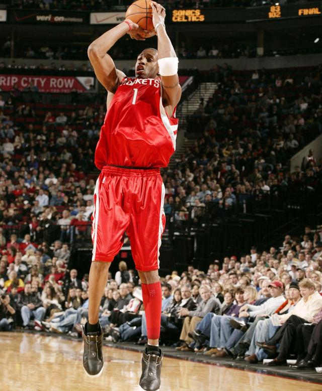 称重仪式结束，迭戈·帕切科与凯文·勒勒·萨乔将在明日对决（称重落幕，迭戈·帕切科与凯文·勒勒·萨乔明日开战）