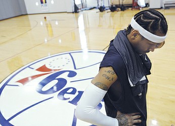 湖人更新战马刺伤病报告：斯玛特伤愈复出，克勒贝尔出战成疑（湖人公布对阵马刺最新伤情：斯玛特复出，克勒贝尔存疑）