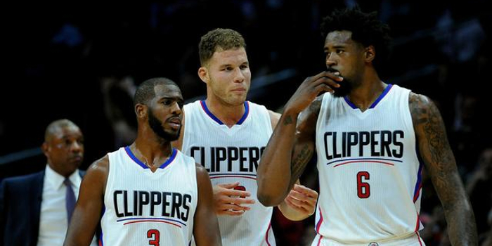 足球国足再次加练射门，教练组严要求（国足射门训练再加码，教练组要求更严）