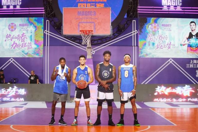 状态一般！郭艾伦8中3得到9分4板3助4失误（表现平平！郭艾伦8投3中拿下9分4篮板3助攻4次失误）